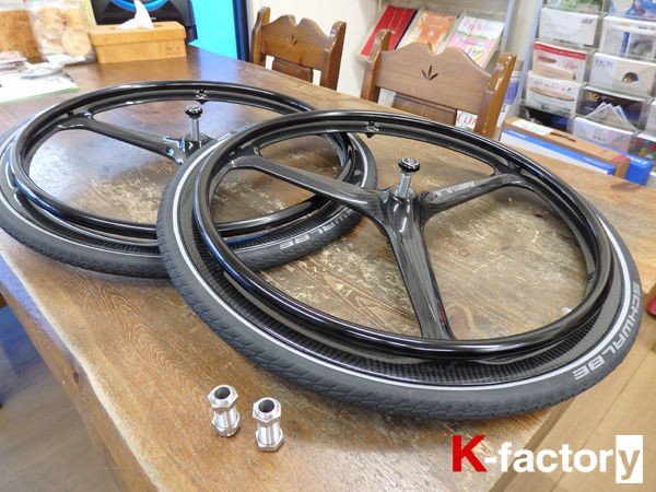 OX 軽量車いすMR カーボンホイール！ツートンカラー！値下げ！ OX 軽量車いすMR カーボンホイール！ツートンカラー！値下げ！