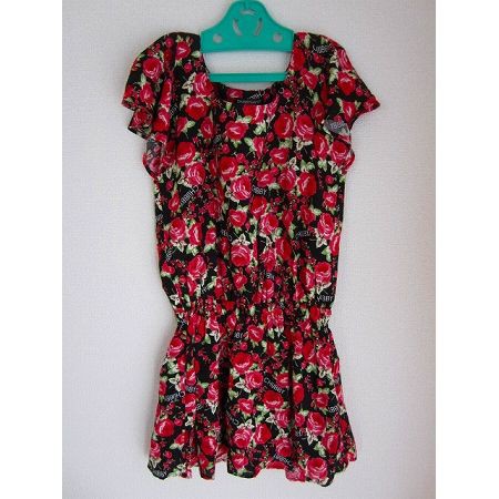 3 17 おすすめ子供服はチャビーギャング 新品 タグ付き 薔薇のイラストが素敵な半袖ワンピースとシャーリーテンプル 新品 タグ付き 水玉模様がカッコいい半袖ワンピースです 古着子供服通販 買取のキッズリサイクルzooのおすすめブログ