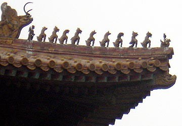 紫禁城屋根瓦　神獣の置物 d_kokyu15b_m.jpg