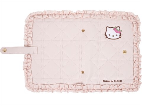 Maison de FLEUR×HELLO KITTY いちごマルチケースBOOK 全2種 : き