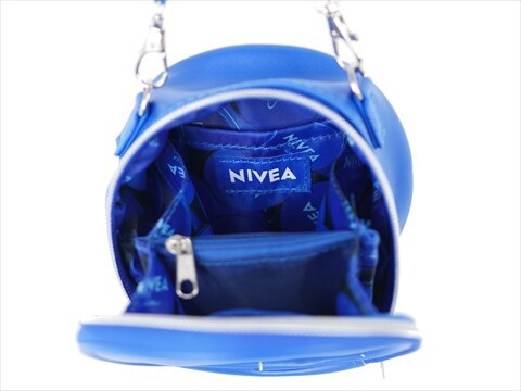 NIVEA SPECIAL BOOK 《付録》 「青缶」デザインポーチ＋フェイス