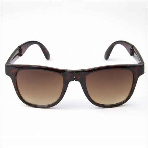 新刊情報】99.9%以上UVカット！手のひらに収まる折りたたみサングラス