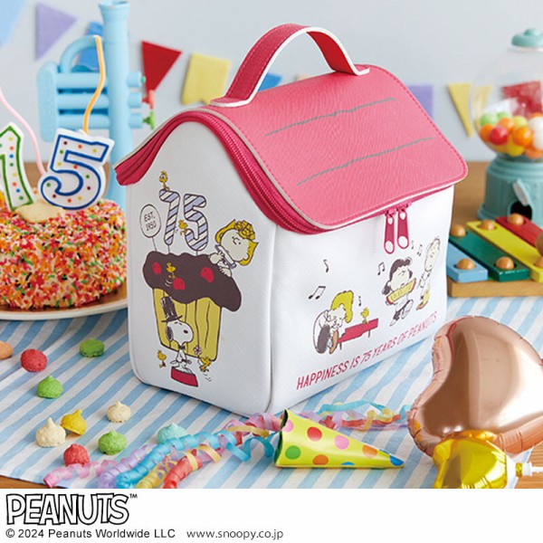 SNOOPY スヌーピーハウスの収納ポーチ BOOK PEANUTS 70th