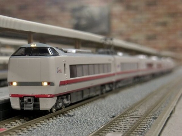 KATO 681系2000番台｢スノーラビット｣ : 横浜西部急行の備忘録2