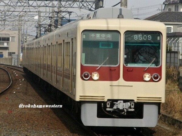 新京成　車側表示灯 新京成8900形 【突然のフルカラー】行先表示！（8918F、8928F