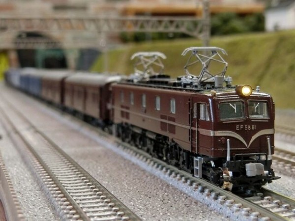 KATO EF58-61 お召機 KATO EF58-61 お召機 : 横浜西部急行の備忘録2(きまぐれ鉄道日記帳N)