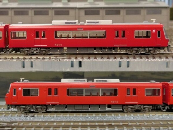 鉄道部品 名鉄 SR 5700系 駅名対照銘板 さよなら名鉄5300,5700系 2編成共演 中京競馬場前駅 - YouTube
