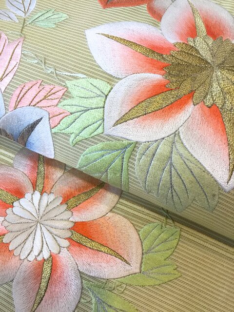 アンティーク丸帯　鶴　刺繍　古典柄　昭和初期結婚式お仕立て　両面　全通 アンティーク丸帯 鶴 刺繍 古典柄 昭和初期結婚式お仕立て 両面 全通