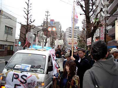 危険ドラッグde民主党 リスクはゼロ 知る人ぞ知るといった危険ドラッグ禁止法案で 韓国する キムチうどん県民