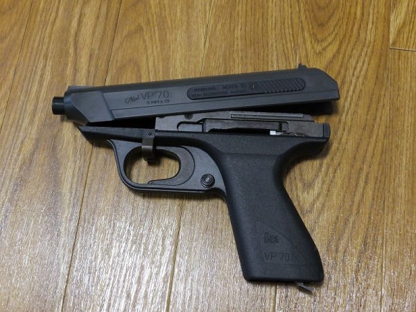タニオ・コバ】 H&K VP-70M GBB 【レビューその2】 : Airsoft