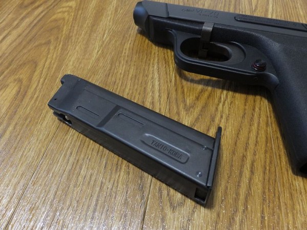 タニオ・コバ】 H&K VP-70M GBB 【レビューその2】 : Airsoft Armory