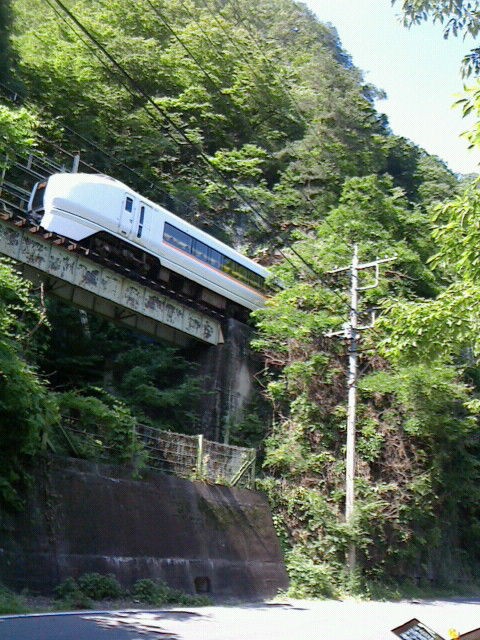 日本一短いトンネル 晴れの空blog