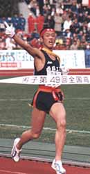 西脇工陸上部前監督の渡辺公二さん 若鮎応援隊