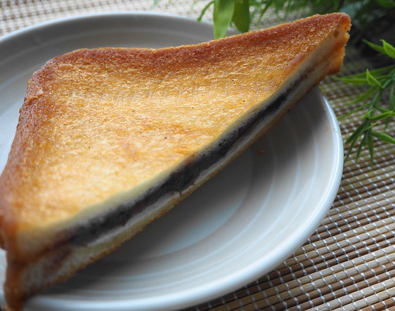 セブン あんこが入った揚げ食パン なつかしさとシンプルさにハマる キッチン夫婦 Powered By ライブドアブログ
