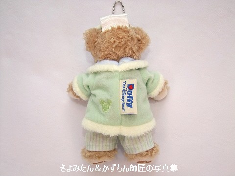 フォールズ・サウンド・インビテーションのぬいぐるみバッジと