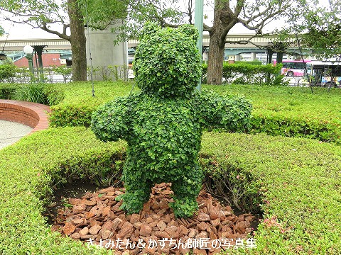 Tdl ピクニックエリアのプーさんと仲間たちのトピアリー きよみたん かずちん師匠の写真集 ブログ