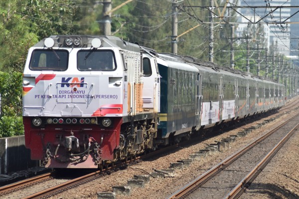 ラッピング・包装 kei 第14弾】鉄道記念日!!KAI創立78周年記念ラッピング : JABODETABEK