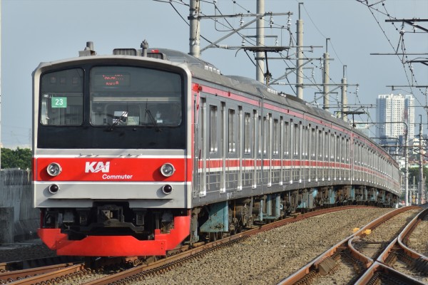 ようやくの編成札設置!!205系横浜線H6+8編成暫定10連化&南武線ナハ39+