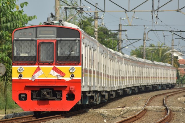 幕車消滅!!】203系マト52編成、前面表示器LED化 : JABODETABEK