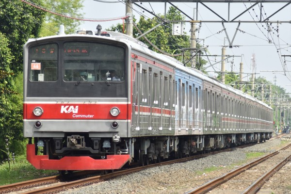 205系武蔵野線M4編成暫定8連化からの暫定10連化 : JABODETABEK