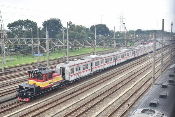 デポック電車区】2025年度分廃車オフレール作業始まる①(1月2日
