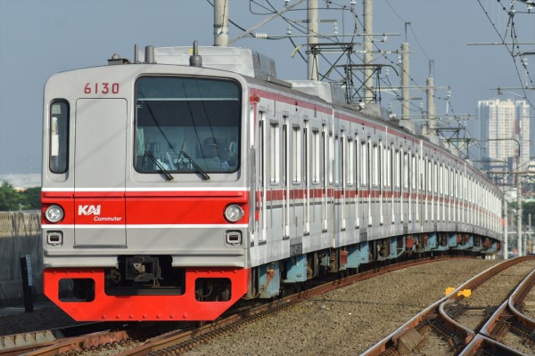 大学 兄弟割引 VVVF車も赤ナンバーに・・・メトロ6000系6130F&6122F 鉄道模型