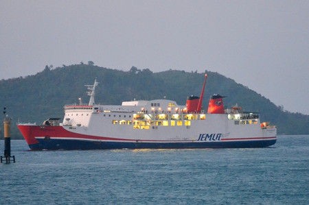急行クラカタウで行く、スンダ海峡② : JABODETABEK COMMUTERS NEWS