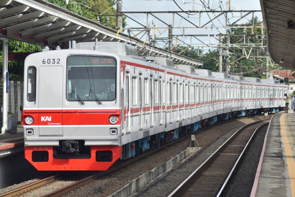 メトロ】公式8連化確定…6000系6132F全検出場&運用復帰 : JABODETABEK