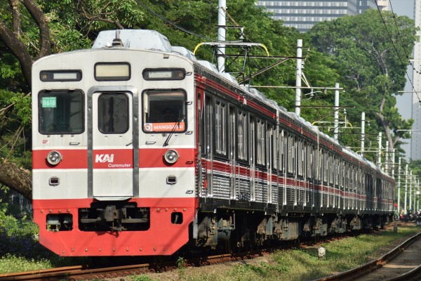 約1年ぶりの運用復帰!!東急8500系8618F祝復活!! : JABODETABEK