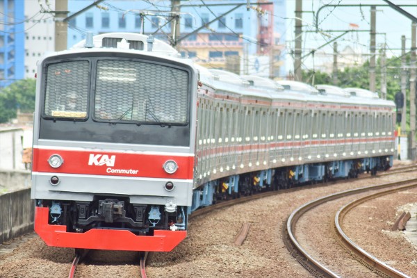 中央線に初入線!!205系武蔵野線M17編成運輸省試運転(12月16日