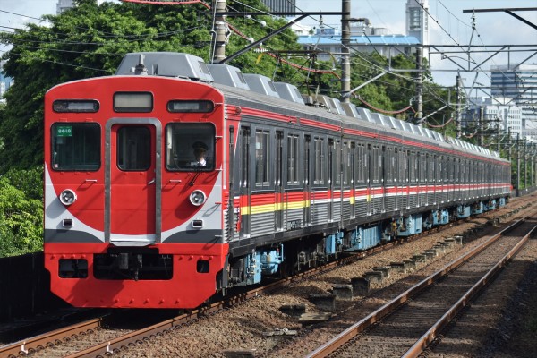 東急】8500系8618Fが復刻「JALITA」化&ボゴール線代走(4月14日