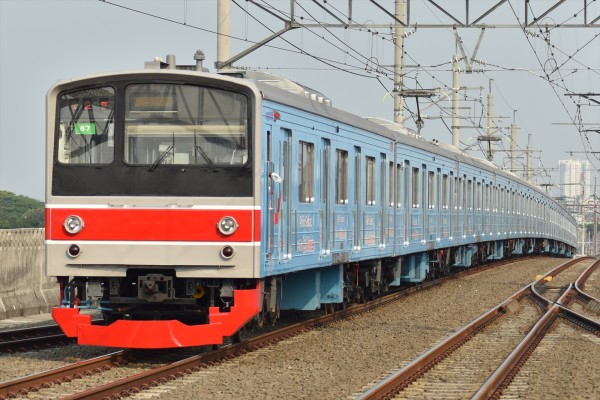 【期間限定送料無料】 わずか数日で・・・205系南武線ナハ3+36編成が真っ青に ウェア