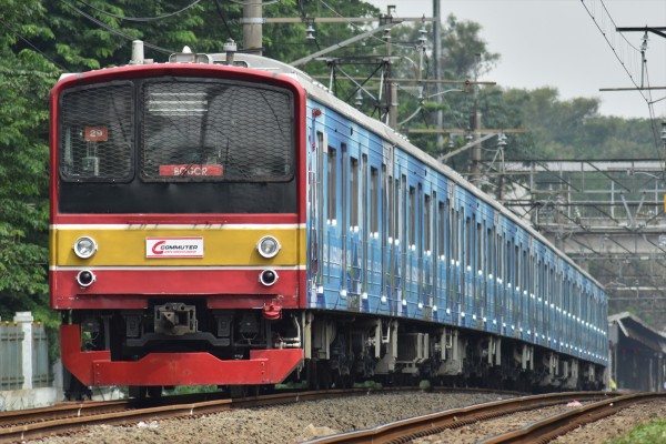 205系武蔵野線M15編成フルラッピング化 : JABODETABEK COMMUTERS NEWS