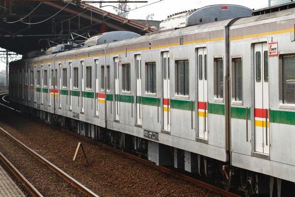 東京メトロ6000系6119F 緑帯に戻る⁉ : JABODETABEK COMMUTERS NEWS