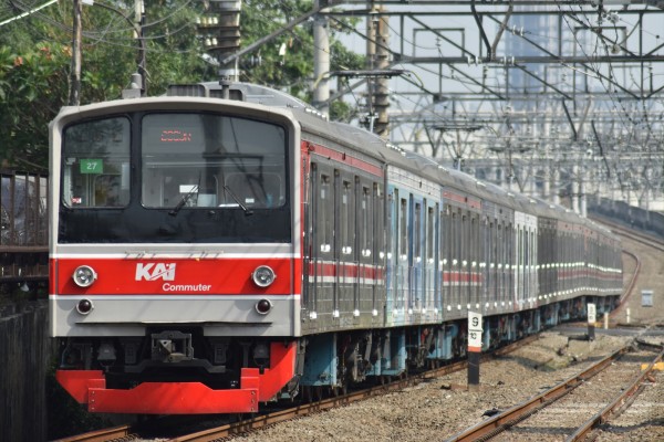 205系 武蔵野線 205系武蔵野線M2編成暫定8連化&南武線ナハ43+38編成12連復帰