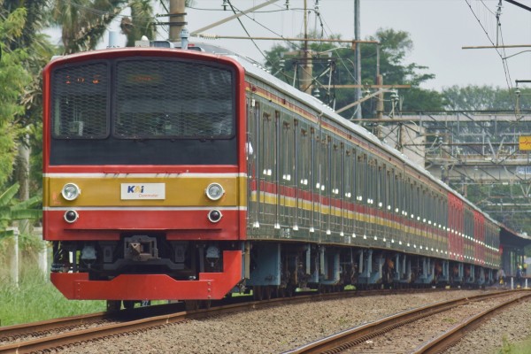 205系武蔵野線M6編成&南武線ナハ39+34編成暫定編成化 : JABODETABEK