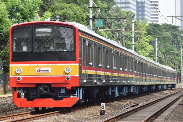 JR東日本 武蔵野線 205系M26編成 ジャカルタ実物幕紅葉柄(レプリカ) 205系武蔵野線M2編成ジャカルタデビュー(5月28日) : JABODETABEK