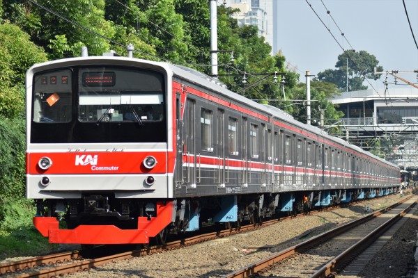 JR東】205系武蔵野線M8編成全検出場&運用復帰 : JABODETABEK