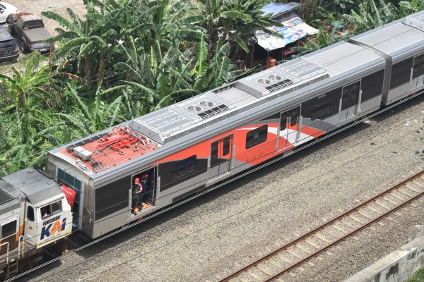 CRRC】中国中車SFC120-V第1編成残り6両がデポックへ配給(2月2日