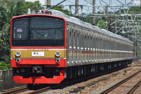 レア貴重?205系武蔵野線M18編成暫定10連化(6M4T) : JABODETABEK COMMUTERS NEWS