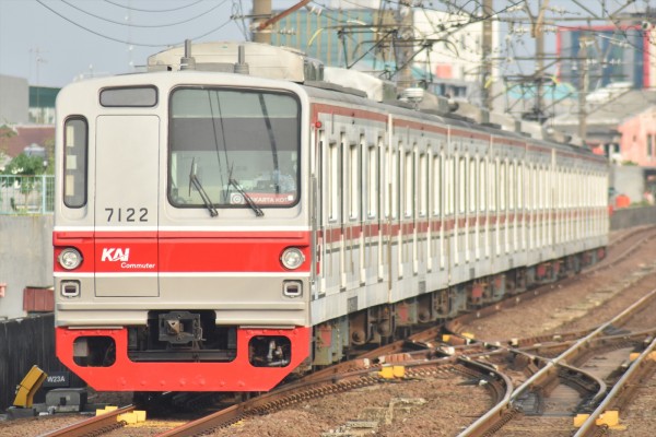 メトロ】半年延命‼メトロ7000系7122F運用復帰 : JABODETABEK COMMUTERS