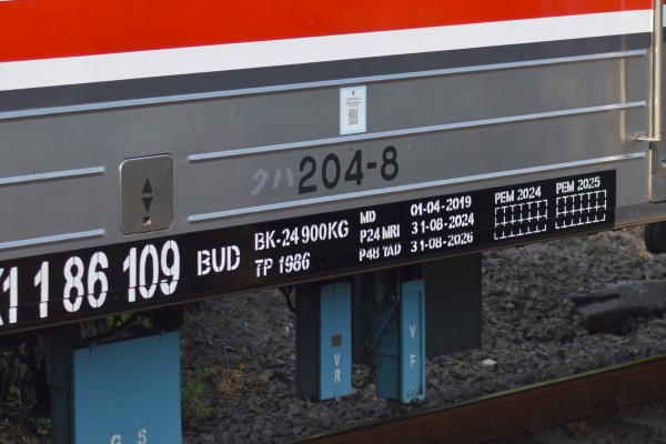 JR東】205系武蔵野線M13編成、要検出場&運用復帰 : JABODETABEK