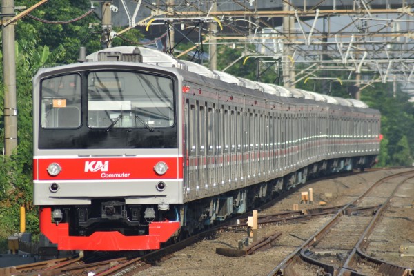 JR東】205系武蔵野線M13編成、要検出場&運用復帰 : JABODETABEK