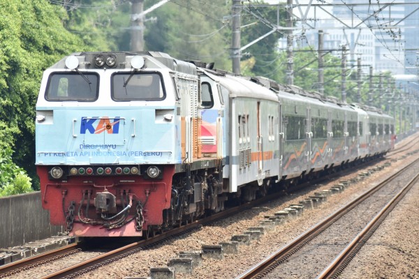 第18弾】鉄道記念日!!KAI創立79周年記念ラッピング : JABODETABEK