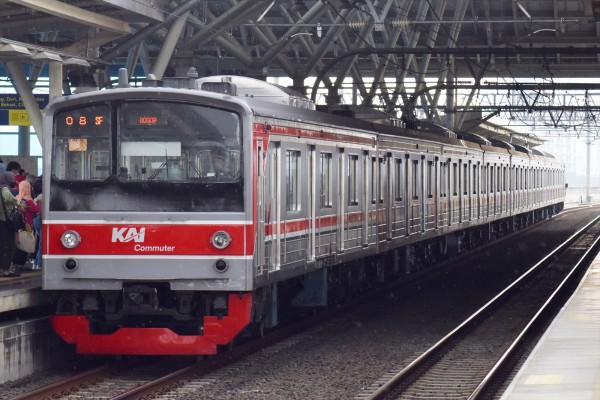 205系武蔵野線M6編成暫定10連化&M13編成暫定8連化 : JABODETABEK