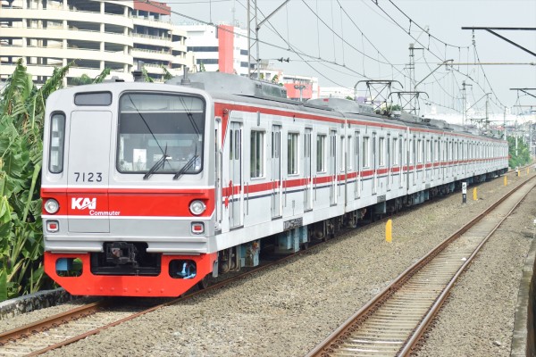 メトロ】半年延命‼メトロ7000系7123F運用復帰 : JABODETABEK COMMUTERS 