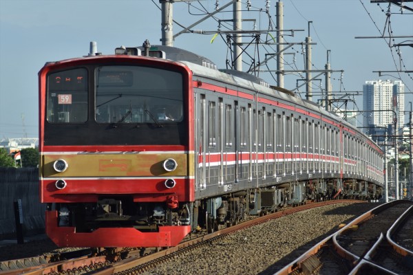 塗色変更7本目】205系武蔵野線M19編成(当面8両固定化) : JABODETABEK COMMUTERS NEWS