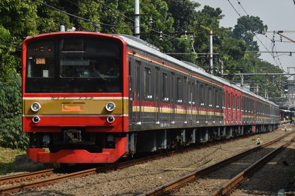 4+4両】205系武蔵野線M2編成暫定8連化 : JABODETABEK COMMUTERS NEWS