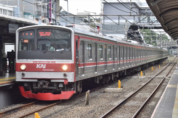 武蔵野編成に6ドア車?205系M31編成が添加励磁制御化される