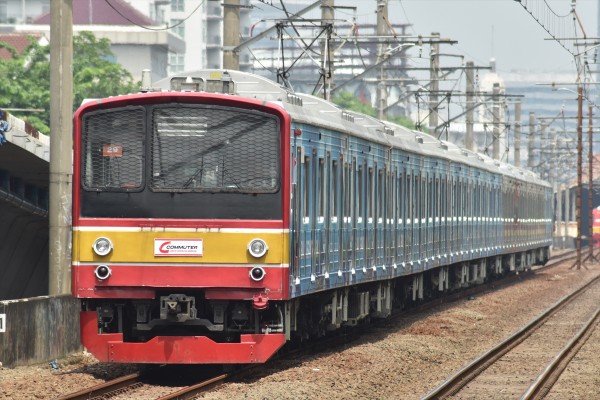 復活!!】武蔵野線205系M15編成(M26編成組み替え) : JABODETABEK